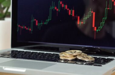 bitcoin-slips-below-$19k-once-again,-but-can-it-recover-its-$20k-resistance-level-soon?