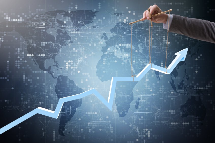 why-is-crypto-following-the-stock-market-closer-than-ever-before?