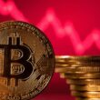 bitcoin-struggles-as-more-bearish-signs-appear;-can-bulls-defend-$15,500?