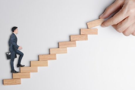 xrp-price-prediction:-bears-struggle,-time-to-buy-the-dip?