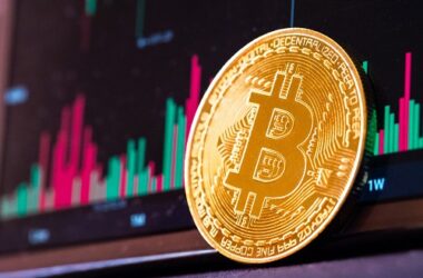bitcoin-price:-analyst-says-btc-could-hit-$25k-by-march