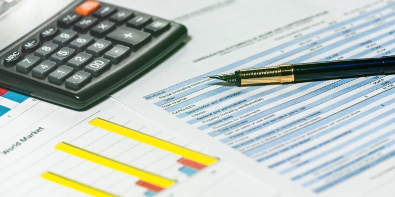 microstrategy-btc-paper-loss-hit-$1.3b-but-no-plans-to-stop-trading-bitcoin