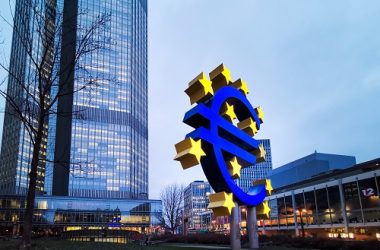 bitcoin,-stocks-seesaw-after-0.50%-ecb-rate-hike-jolts-markets