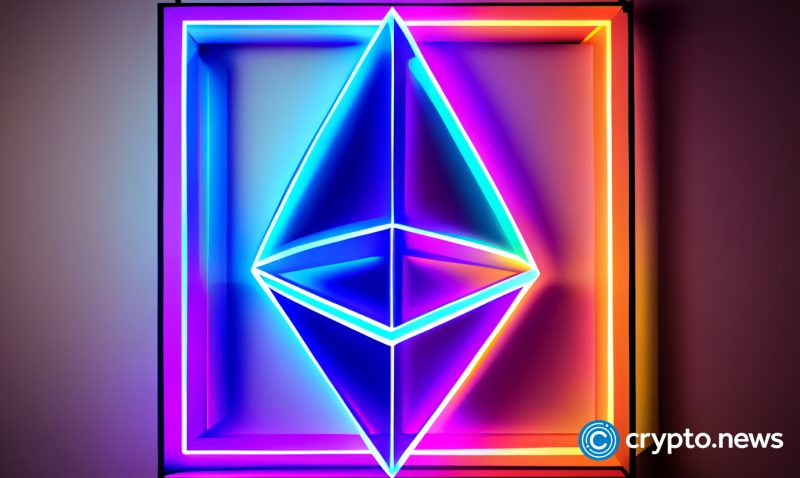 ethereum-faces-bearish-divergence-with-crypto-markets-under-pressure
