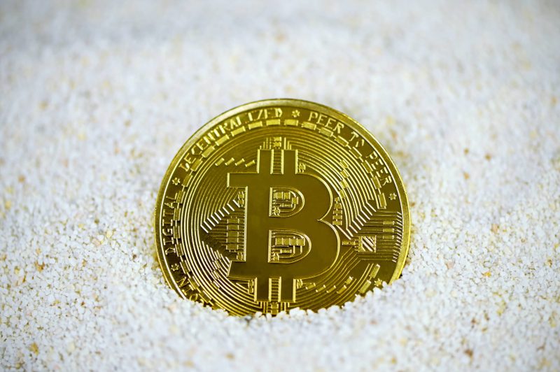 warren-buffett-still-sees-bitcoin-as-a-‘gambling-token’