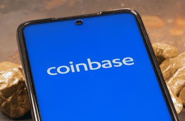 hcw-analyst-raises-price-target-on-coinbase-stock-after-its-strong-q1-report
