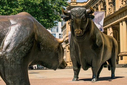 bitcoin-price-prediction:-analyst’s-btc-forecast-amid-bulls-attempts-to-reclaim-key-area