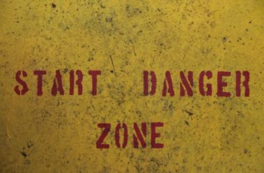 binance-coin-(bnb)-at-risk:-$200-million-liquidation-looms