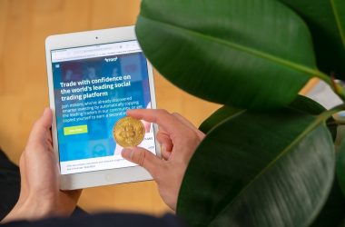 etoro-to-limit-us-customers’-access-to-four-major-cryptocurrencies