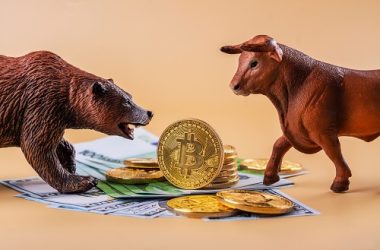 bitcoin-dips-under-$25k-as-bulls-lose-7-month-trendline-–-what-next?