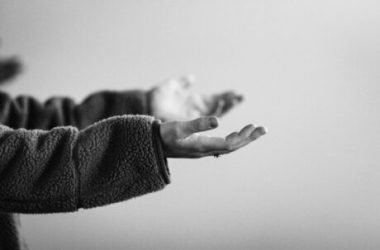 bitfinex-hackers-surrender:-couple-agrees-to-forfeit-120,000-bitcoin-in-plea-deal