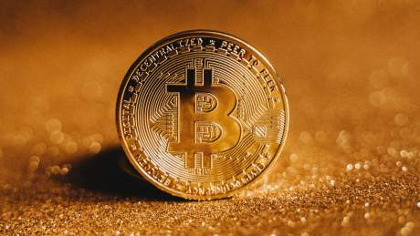 crypto-analyst-points-to-bitcoin-price-history-repeating-itself-–-are-the-signs-bullish?