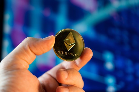 is-vitalik-buterin-selling-his-eth-stash?-let’s-take-a-look-at-his-transactions
