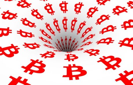 bitcoin-unveiled-trail:-q4-tumble,-etf-battles,-mt.-gox-drama,-and-economic-shivers-await