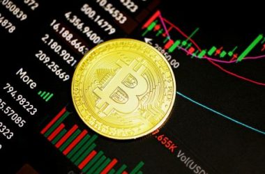 bitcoin-mvrv-at-critical-support-line,-will-retest-be-successful?