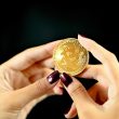 bitcoin-vs-gold:-bernstein-analyst-gautam-chhugani-picks-a-side
