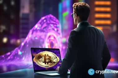 bitcoin-goes-up,-altcoins-go-down:-analyst-explains