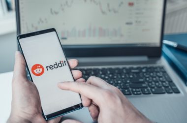 reddit’s-r/cryptocurrency-community-removes-moderators-accused-of-insider-trading