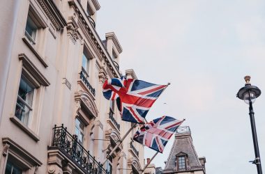 marinade-finance-ceases-operations-in-the-uk-citing-fca-compliance-concerns