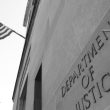 safemoon-execs-charged-in-lavish-$8-billion-crypto-swindle