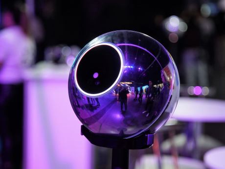 worldcoin-(wld)-crashes-by-11%-as-openai-pushes-out-sam-altman