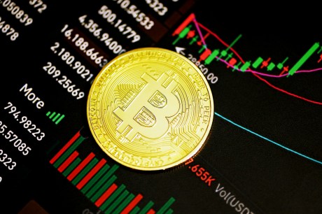 bitcoin-triumphs-over-$41,000,-but-here’s-what-could-prevent-$50,000
