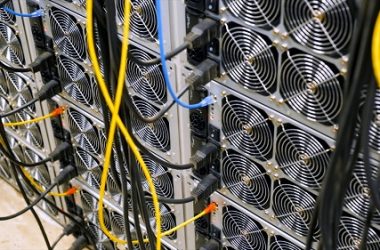 riot-purchases-btc-miners-worth-$290m-from-microbt