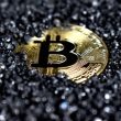 market-jolt:-bitcoin-falls-below-$42,000-as-short-term-holders-rush-to-cash-in