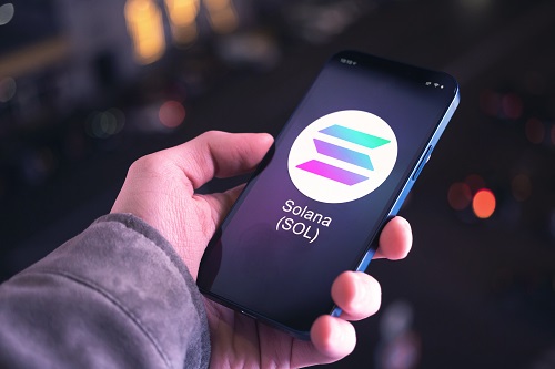 solana-phone-sold-out-in-the-us-amid-bonk-driven-demand