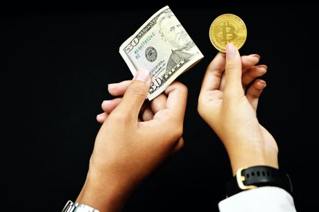 bitcoin-erases-recovery-as-miners-cash-out-3,000-btc