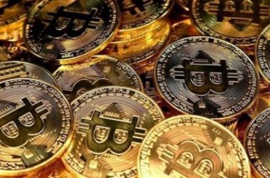 etf-or-halving:-analyst-doubles-down-on-bullish-year-for-bitcoin