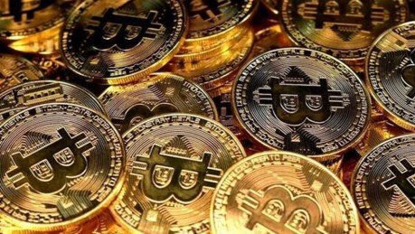etf-or-halving:-analyst-doubles-down-on-bullish-year-for-bitcoin