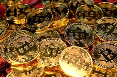 sell-the-news:-bitcoin-short-term-holders-participate-in-$2-billion-selloff