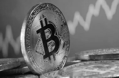 the-price-impact-of-us-spot-bitcoin-etf-approval:-short-term-surge-and-long-term-investment-potential-analysis