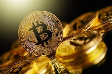$2b-in-dormant-bitcoin-(btc)-moved-after-5-years:-arkham