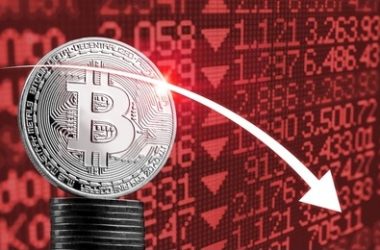 bitcoin-crash-ahead:-expert-predicts-testing-$20k-before-rebound