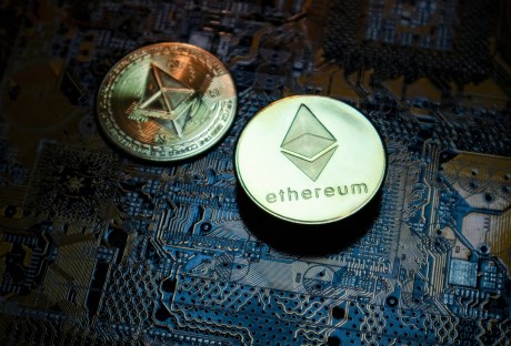 ethereum-price-consolidates-while-bitcoin-surges,-can-eth-follow-btc-later?