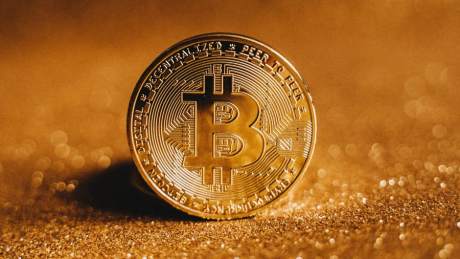 bitcoin-price-forecast:-analyst-predicts-$100,000-peak-before-halving-event