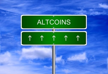 altcoins-watchlist:-market-expert-spotlights-eth,-blur,-matic,-and-more-for-explosive-gains