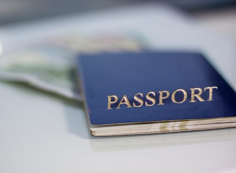 us-prosecutors-want-changpeng-zhao-to-surrender-all-passports