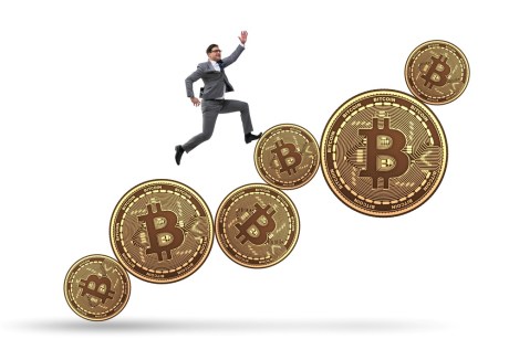 bitcoin-price-turns-attractive-on-dips,-100-sma-is-the-key