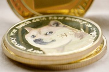 dogecoin-could-hit-$1-if-history-repeats,-analyst-reveals-when