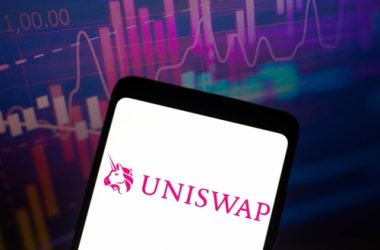 uniswap-community-rejects-uni-v3-fees-proposal,-uni-price-declines