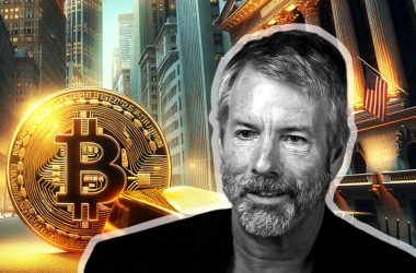 saylor-says-bitcoin-will-‘eat-gold’-in-the-coming-months