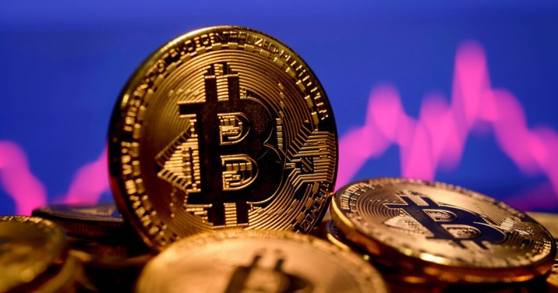 what’s-pushing-down-bitcoin’s-hodler-balances?