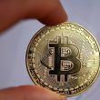 bitcoin,-altcoins-price-decline-as-crypto-liquidations-near-$900-million-in-the-past-day