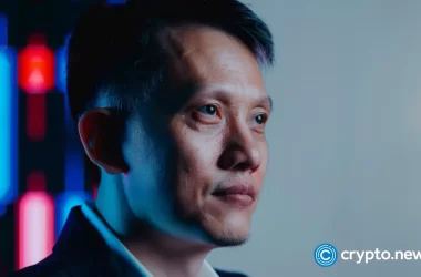 binance-ceo-discusses-stablecoin-regulation-and-detained-executive-at-token2049
