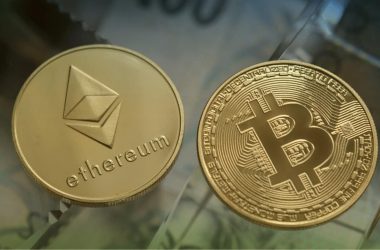 bitcoin-transaction-fees-overtake-ethereum-as-halving-anticipation-grows