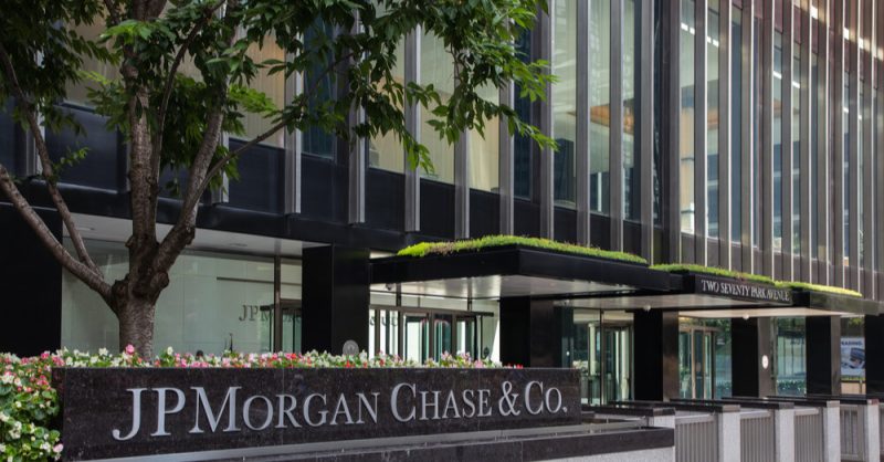 jpmorgan-ceo-calls-bitcoin-a-‘ponzi-scheme’-despite-jpmorgan’s-involvement-in-bitcoin-etfs