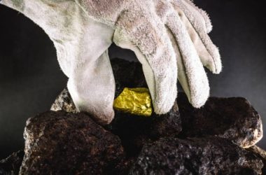 bitcoin-miners-strike-gold:-$107-million-profit-from-runes-fueled-minting-spree